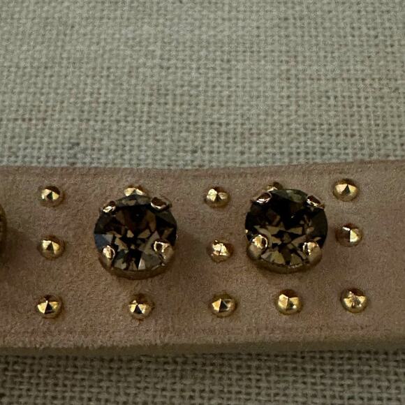 Givenchy leather bracelet w Swarovski crystals, faceted beads & shark tooth lock - Picture 13 of 14